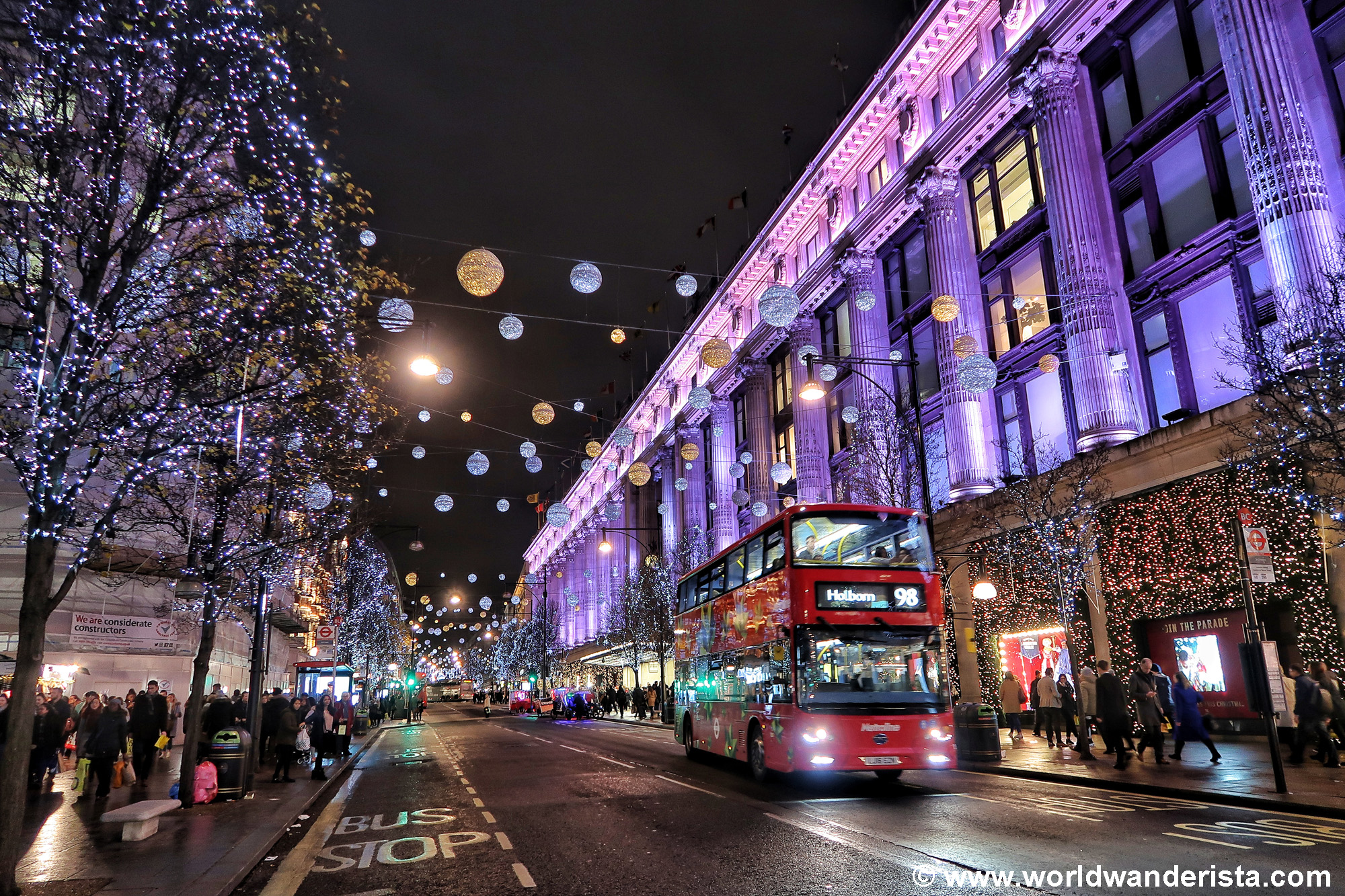 Photos that will make you want to go to London around Christmas time ...